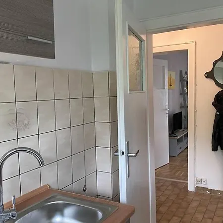 Appartement Gemuetliche Zwischen Gruen Und Hbf