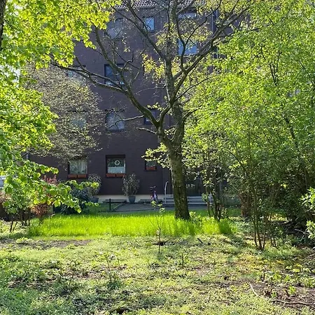 Gemuetliche Zwischen Gruen Und Hbf