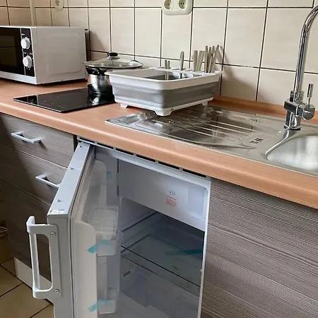 Gemuetliche Zwischen Gruen Und Hbf * 뒤스부르크