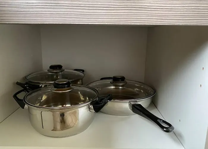 アパート Gemuetliche Zwischen Gruen Und Hbf ドゥイスブルグ