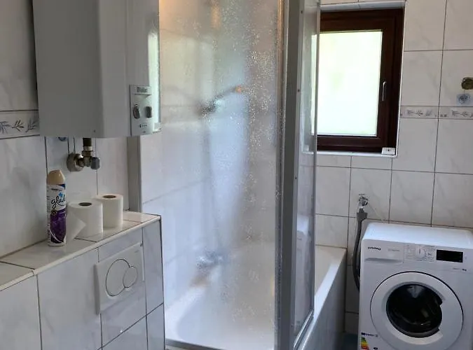 アパート Gemuetliche Zwischen Gruen Und Hbf